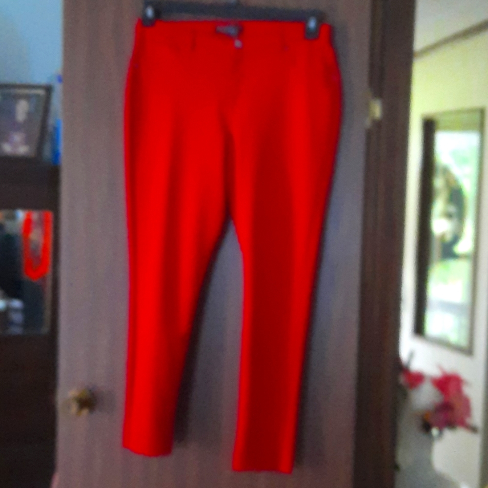 Women red sketches pants